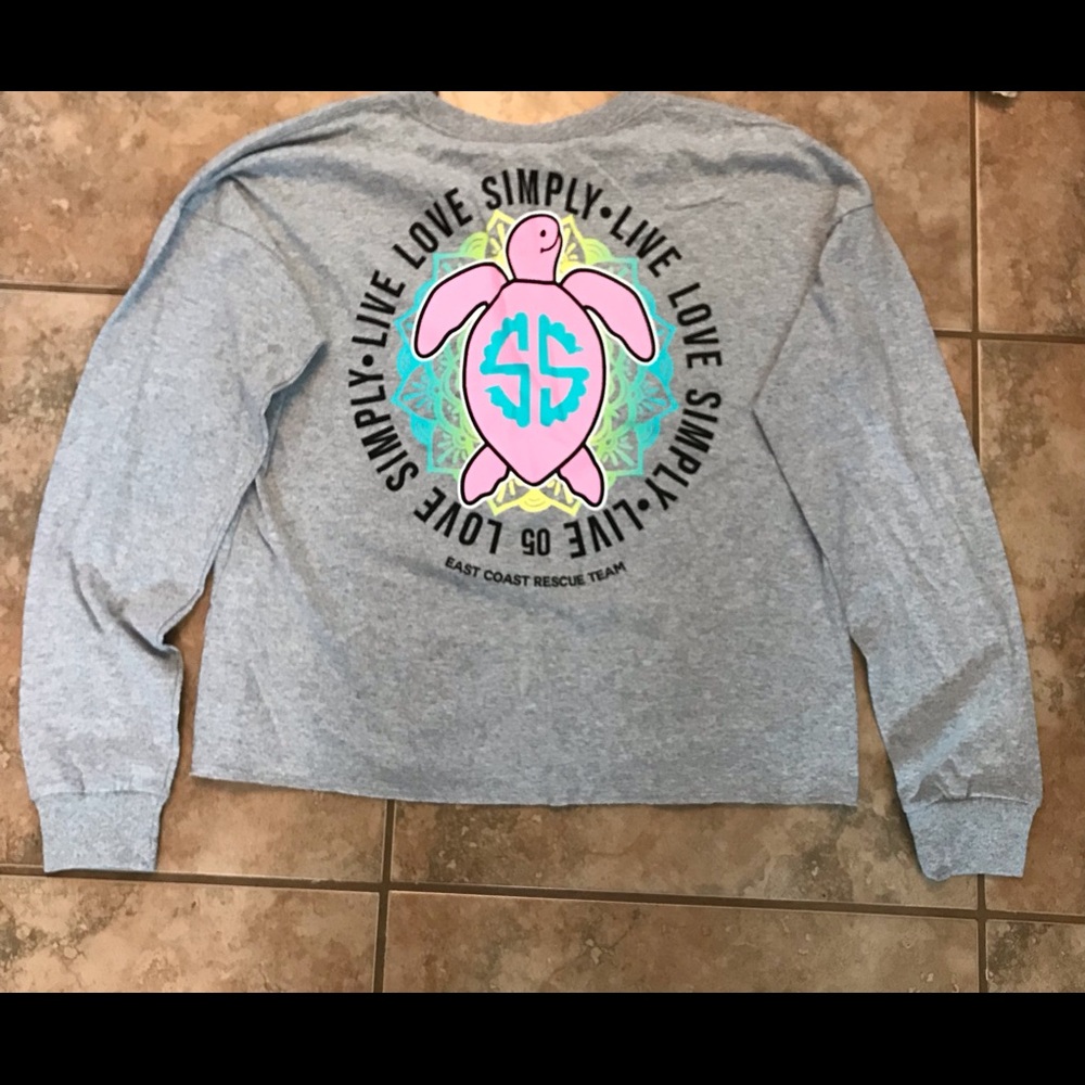 New NWT Simply Southern Shortie Turtle Tee XL Grey